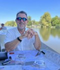 Встретьте Мужчинa : Claude, 56 лет до Франция  Montrond-les-Bains